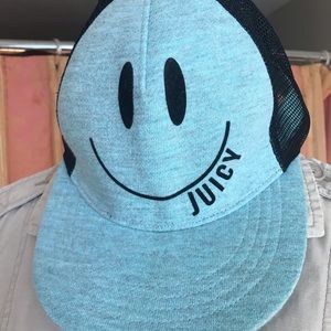 Juicy couture hat cotton fabric and mesh at the back